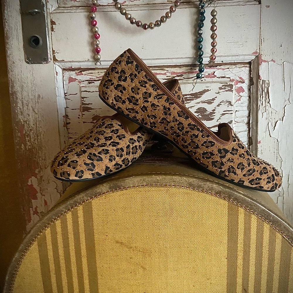 Ugg Leopard Print Flats - image 5